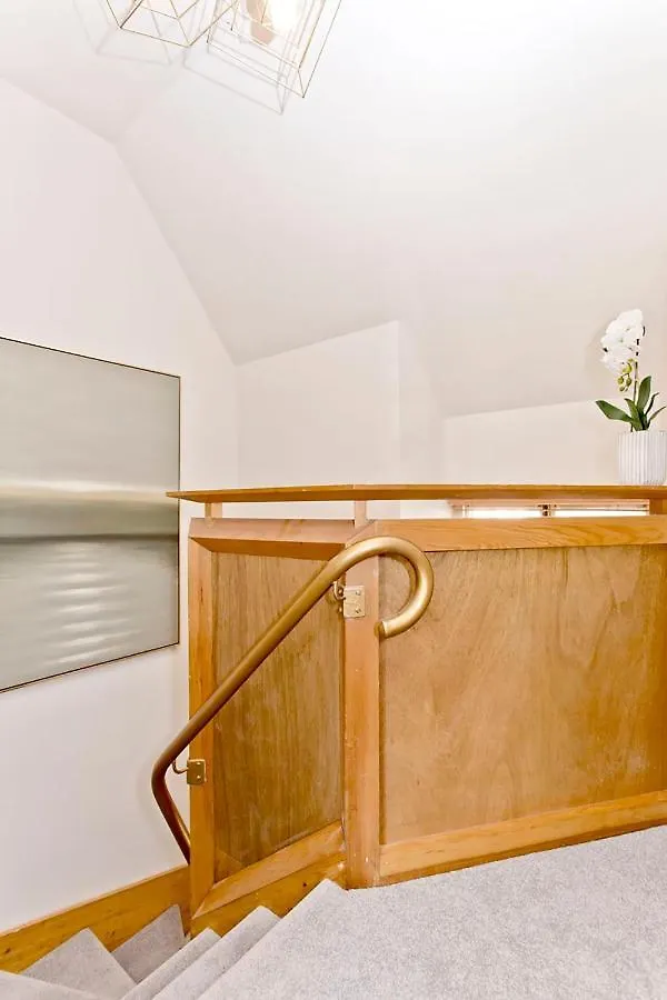Newly Reno'D 2 Bed With Free Parking Διαμέρισμα Εδιμβούργο